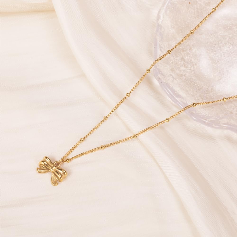 ETERNAL BOW NECKLACE