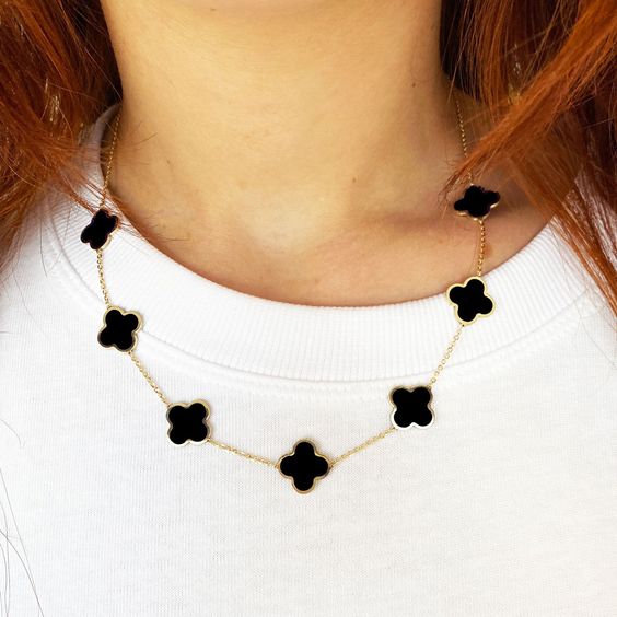 LAVISH 10 PATTERN CLOVER NECKLACE - BLACK