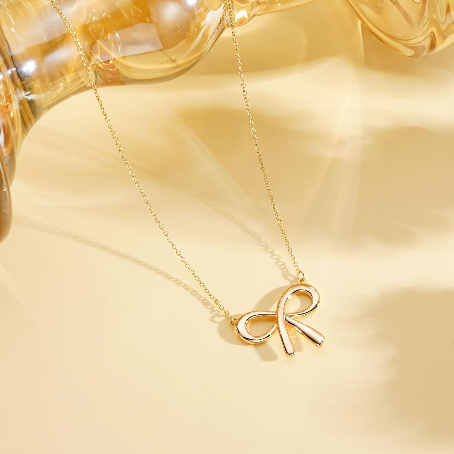 ETERNAL BOW NECKLACE